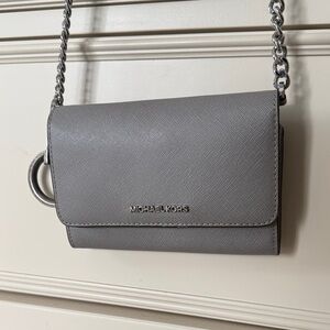 Michael Kors Elegant Silver Crossbody Bag